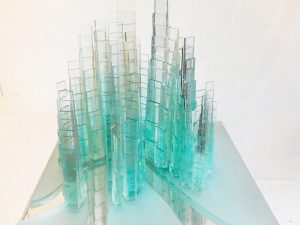 Skulptur af Steffen Tast: Glass city