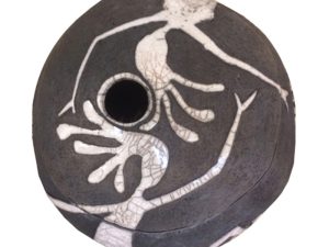 Skulptur af Heidi av Reyni: Lågkrukke