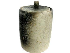 Lågkrukke af Aage Würtz